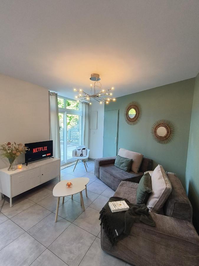 Chez Emma Et Louise - Maison Individuelle Avec Stationnement Gratuit Mâcon Buitenkant foto